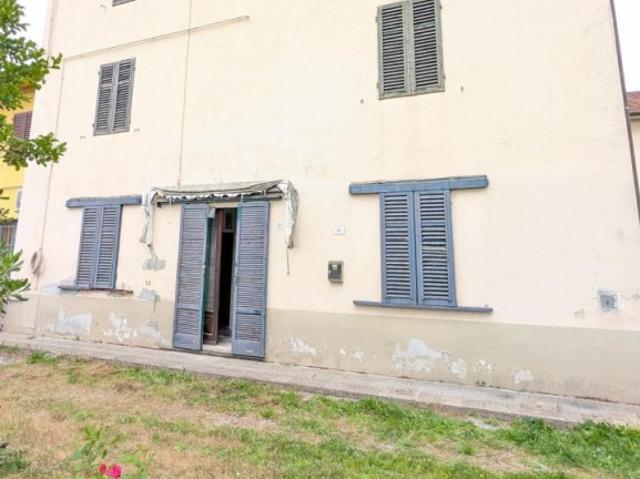 Casa semindipendente in vendita a Larciano via Bartolini