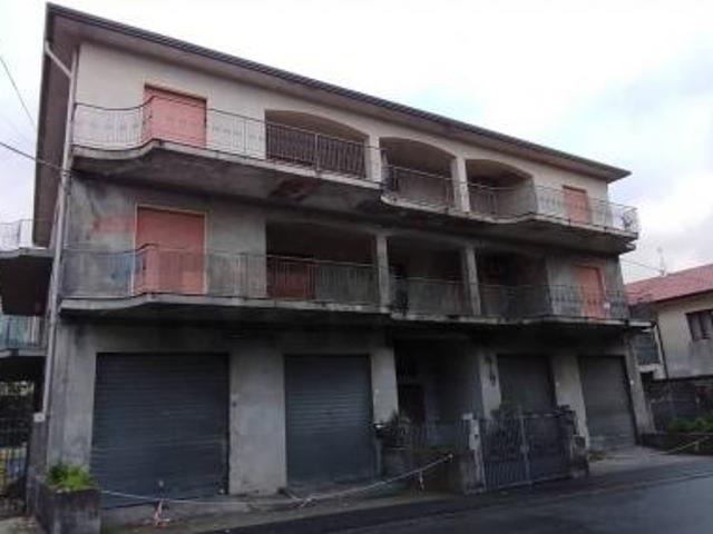 Casa Semindipendente in vendita a Linguaglossa