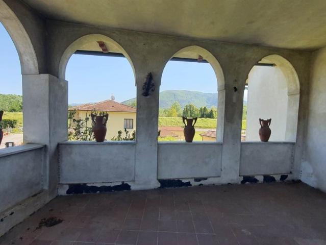 Casa semindipendente in vendita a Lucca via vecchia di nozzano, San Macario In Piano