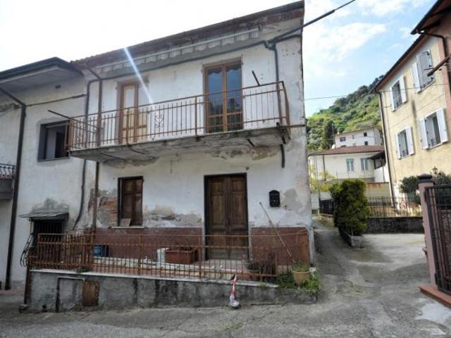 Casa semindipendente in vendita a Montignoso 144 mq Rif: 1392902