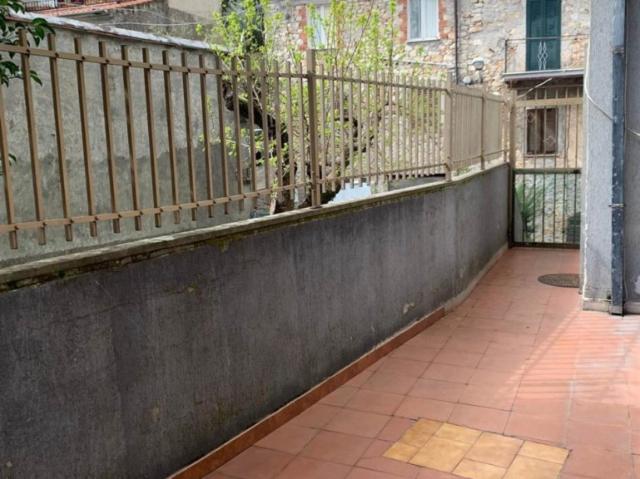 Casa semindipendente in vendita a Maenza via madonna delle Grazie