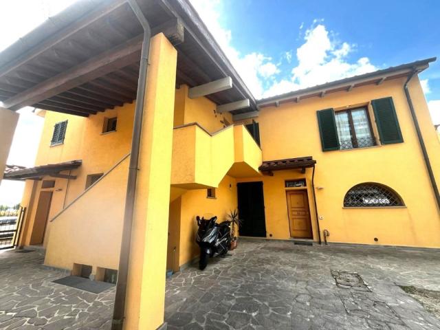 Casa semindipendente in vendita a San Lorenzo, Campi Bisenzio