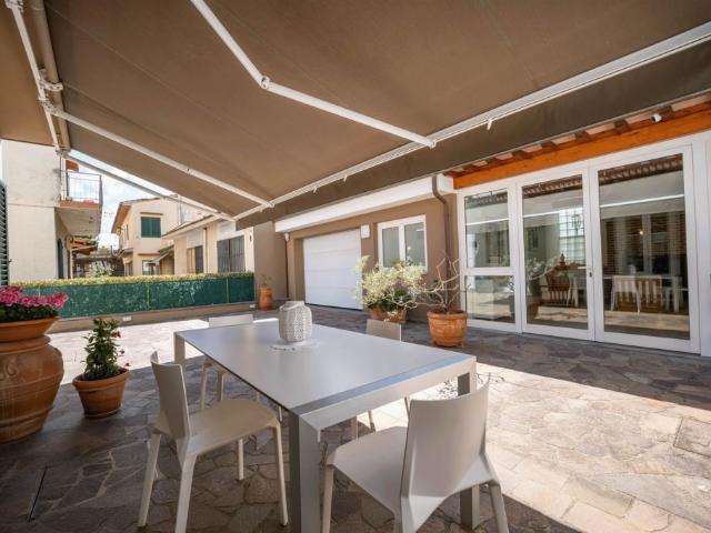 Casa semindipendente in vendita a San Lorenzo, Campi Bisenzio
