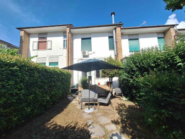 Casa semindipendente in vendita a San Severino Marche