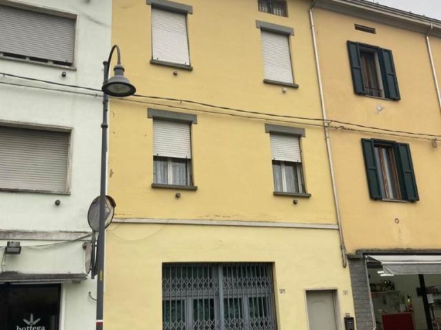 Casa semindipendente in vendita a Sant'Ilario d'Enza via Matteotti 4