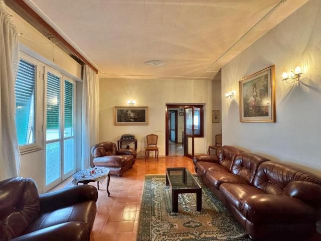 Casa semindipendente in vendita a Ponsacco via Augusto Vanni