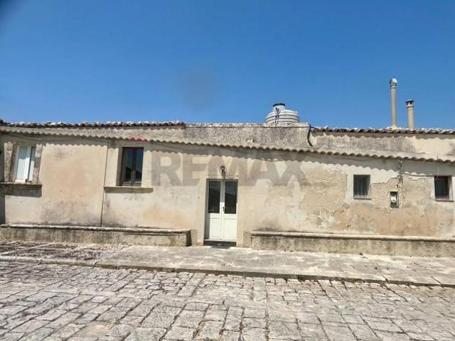 Casa Semindipendente in vendita a Ragusa, San Giacomo