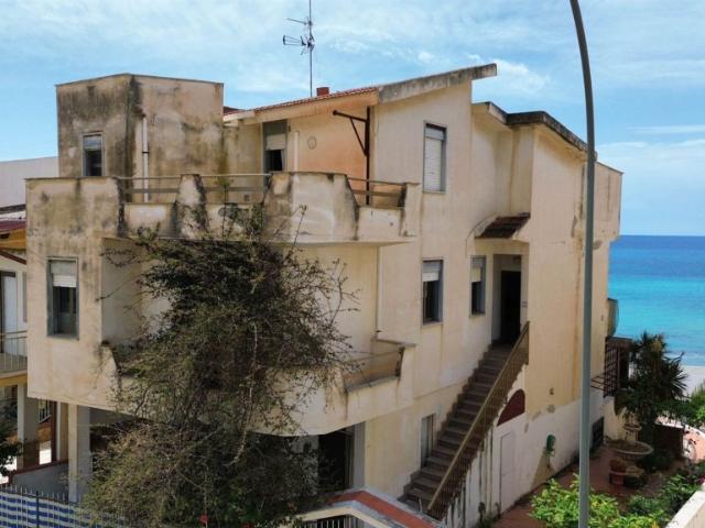 Casa semindipendente in vendita a Ribera via Raffaello Sanzio 101