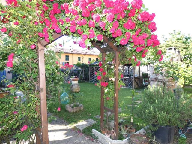 Casa semindipendente in vendita ad Arquata Scrivia via San Giovanni