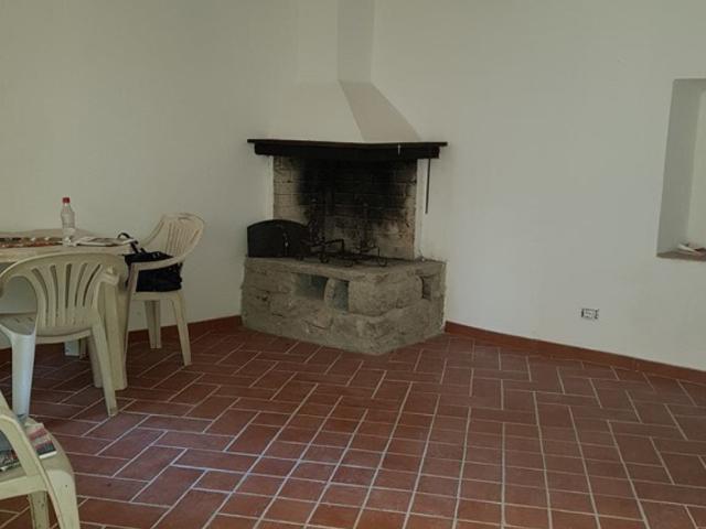 Casa Semindipendente in affitto a Casola in Lunigiana, non arredato/vuoto, riscaldamento autonomo, caminetto TrovaCasa