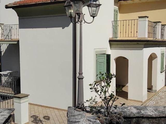 Casa Semindipendente in affitto a La Spezia, arredato, giardino, terrazzo TrovaCasa