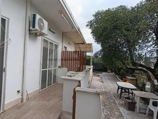 Casa semindipendente in affitto a Marina di Minturno, Minturno