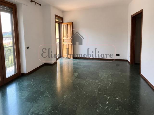 Casa semindipendente in affitto a Viareggio