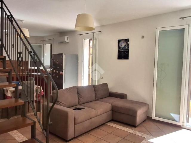 Casa semindipendente in affitto