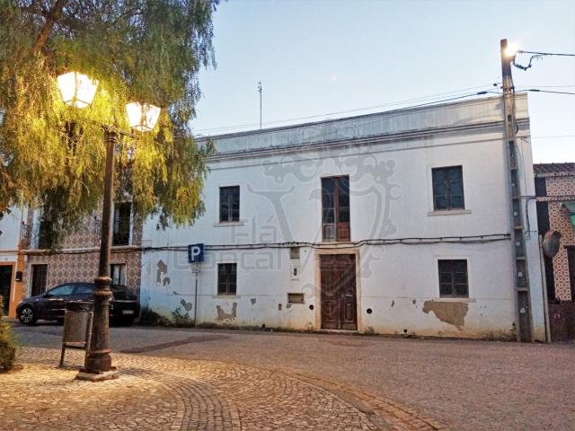 Casa Senhorial T7 com Logradouro
