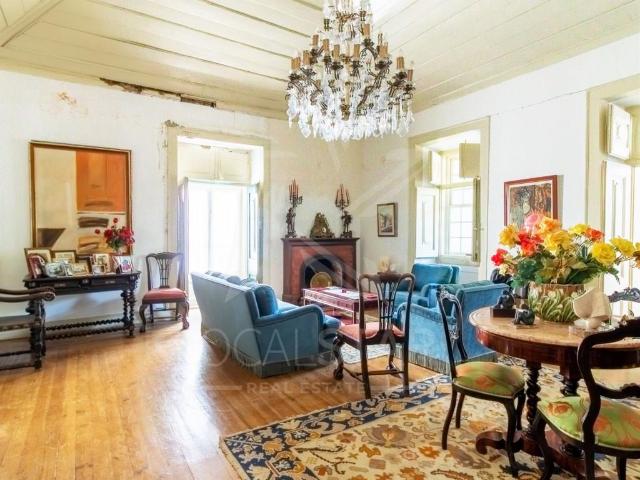 Casa Senhorial Centro Histórico de Caldas da Rainha 650m² Caldas da Rainha Nossa Senhora do Pópulo Coto e São Greg
