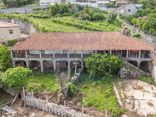 Casa Senhorial em Cunha, Braga – Excelente Oportunidade de Investimento