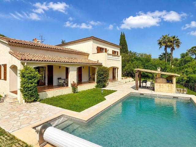 Casa Serena: Recevoir, respirer, profiter 222m² Mougins