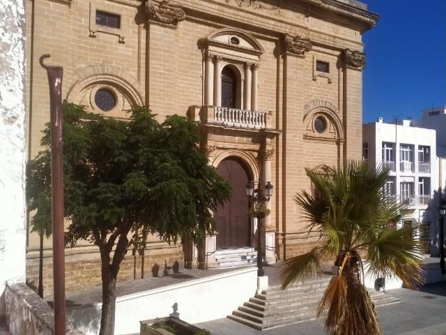 CASA SEÑORIAL DEL SIGLO XIX EN LA PLAZA MAYOR