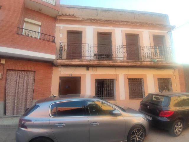 CASA SEÑORIAL EN VILLASEQUILLA PARA REFORMAR