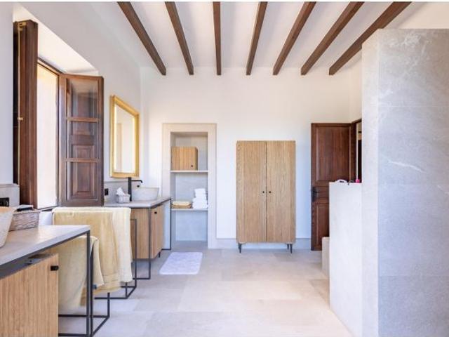 Casa señorial mallorquina del siglo XIX completamente reformada cerca del centro de Palma