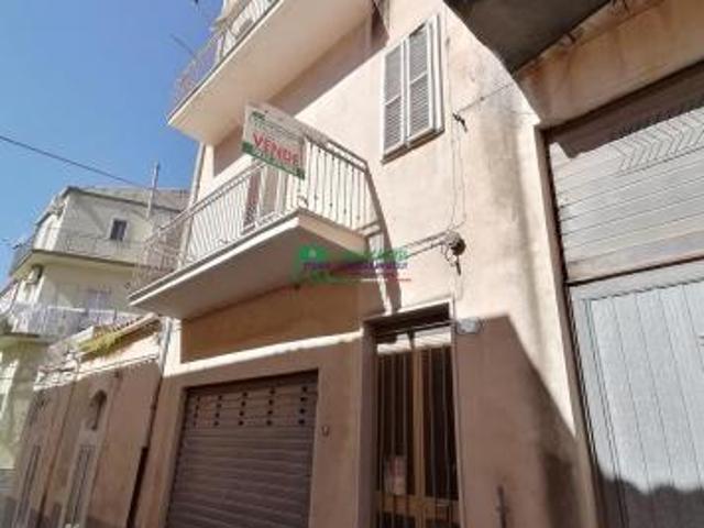 Casa singola con garage