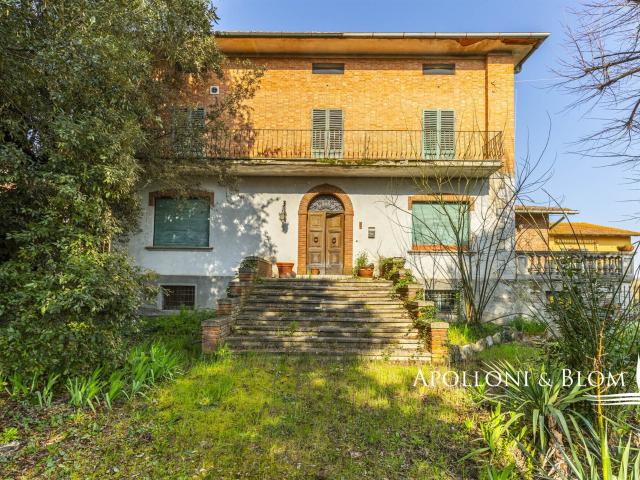 Casa singola con giardino e garage, da rinnovare Abbadia d. 471m² Montepulciano Stazione