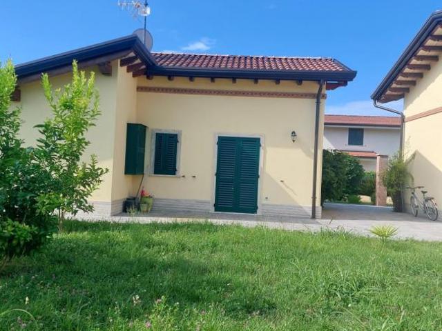 Casa singola in affitto a Marina di Massa Massa 65 mq Rif: 1419729
