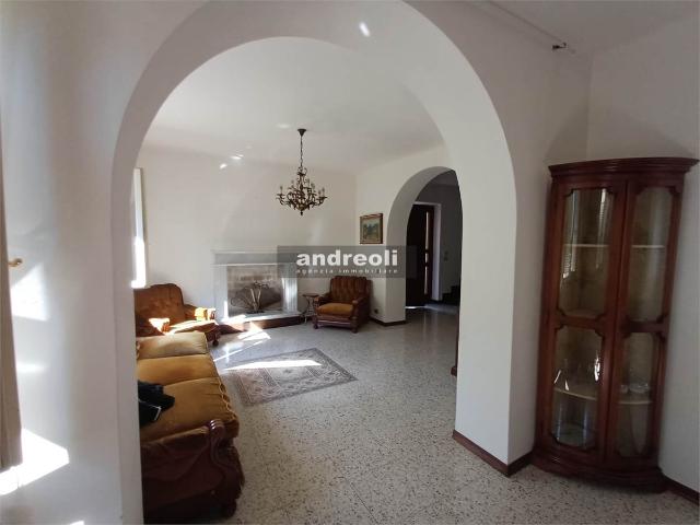 Casa singola In Affitto a Chiaravalle