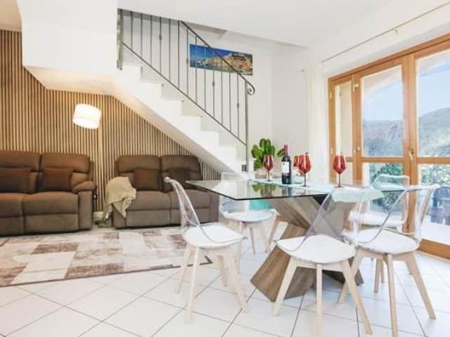 Casa singola in affitto a La Spezia 230 mq Rif: 1360653