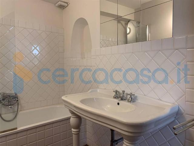 Casa singola in ottime condizioni in affitto a Firenze