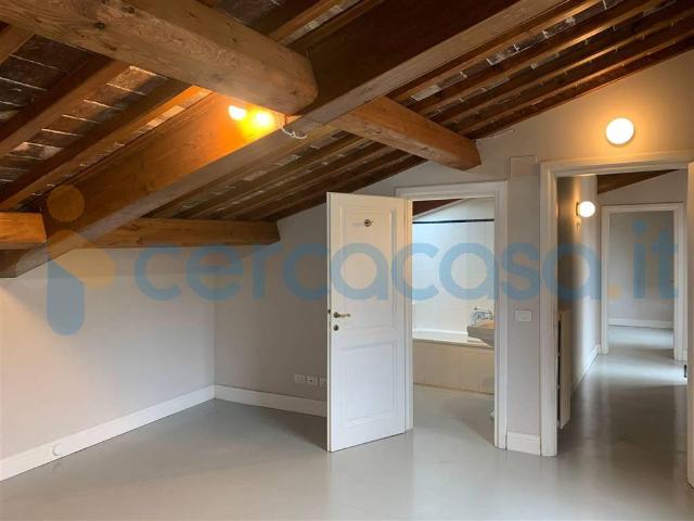 Casa singola in ottime condizioni in affitto a Firenze