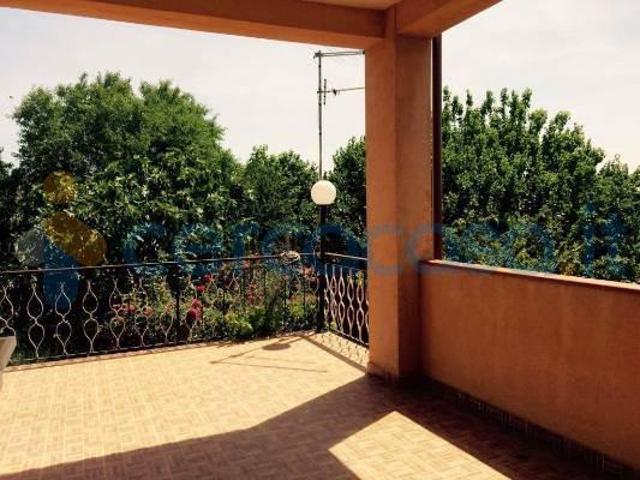 Casa singola in ottime condizioni in affitto a Reggio Calabria