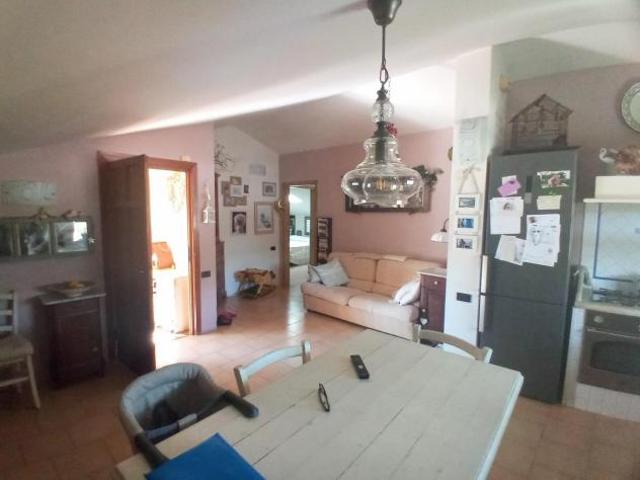 Casa singola in vendita a Marina di Massa Massa 290 mq Rif: 1121204