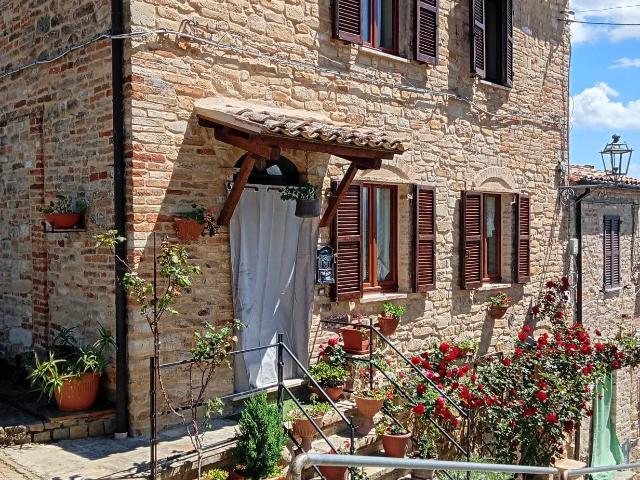 Casa singola in vendita a Montelparo