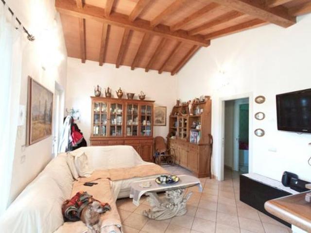 Casa singola in vendita a Montiscendi Pietrasanta Rif: 530527