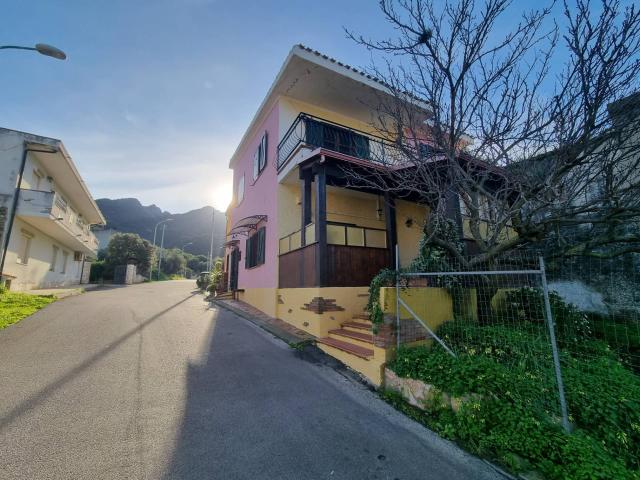Casa singola in vendita a Nuxis