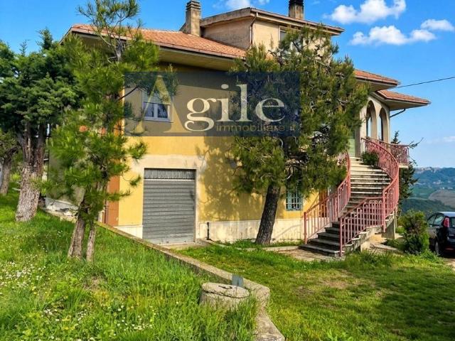 Casa singola in vendita a Offida