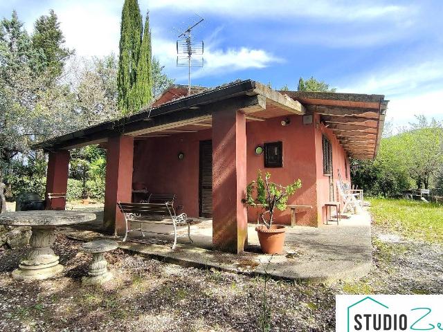 Casa singola in vendita a Amelia