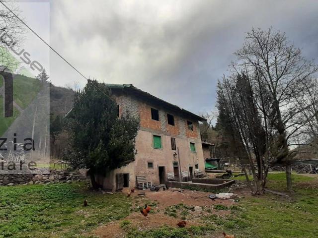 Casa singola in vendita a Borgo Chiese