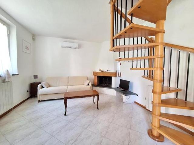 Casa singola in vendita a Cascina 80 mq Rif: 1327994