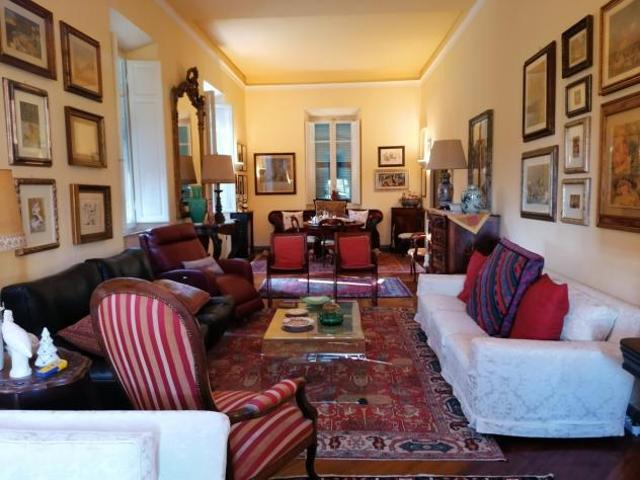Casa singola in vendita a Carrara 450 mq Rif: 1139067