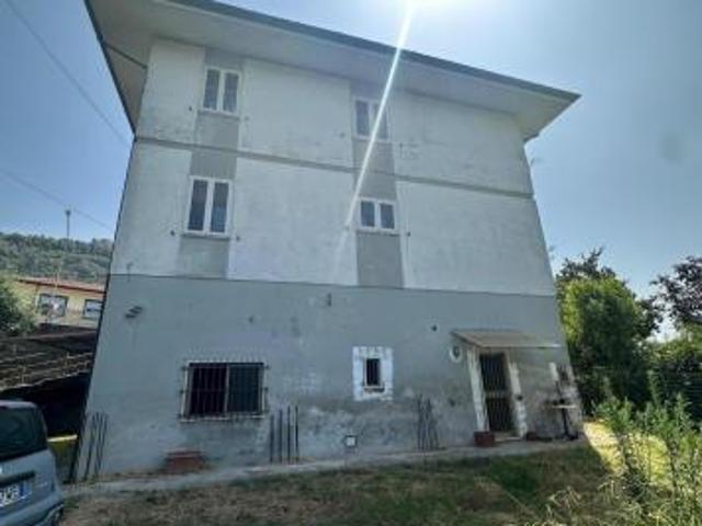 Casa singola in vendita a Cervaiolo Montignoso 200 mq Rif: 1163129