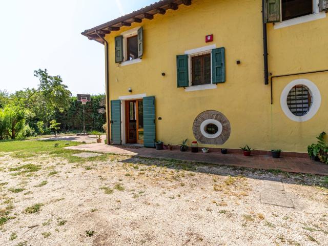 Casa singola in vendita a Crevalcore, Sammartini