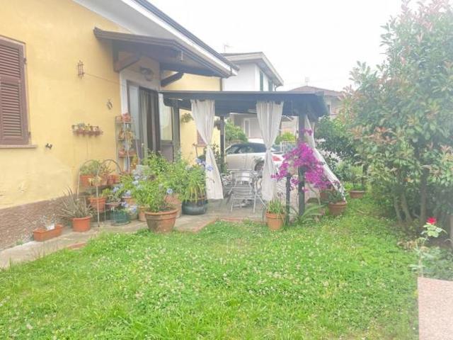 Casa singola in vendita a Fossone Carrara 150 mq Rif: 1315087
