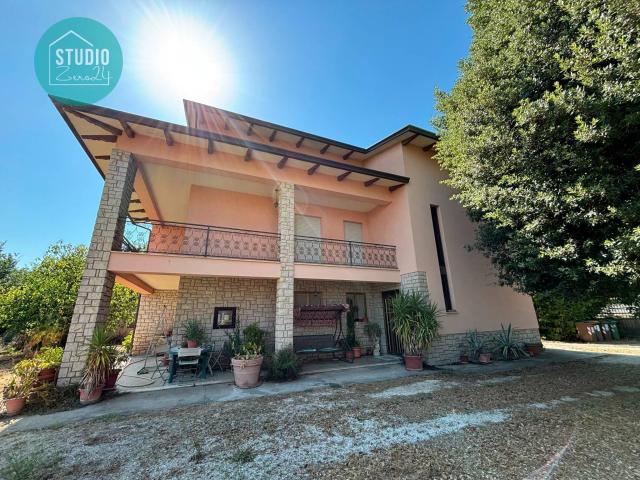 Casa singola in vendita a Fratta Todina