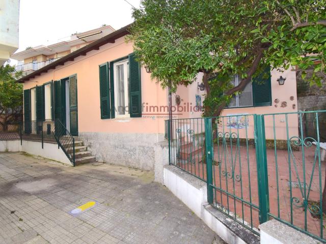 Casa singola in vendita a Gaeta