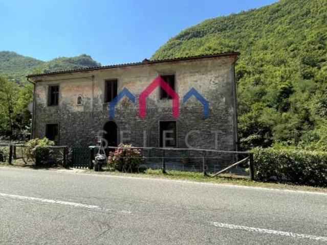 Casa singola in vendita a Giardinetto Bagni di Lucca Rif: 1310828