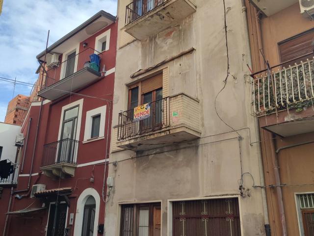 Casa singola in vendita a Patern
