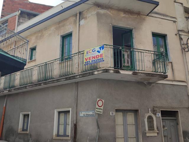 Casa singola in vendita a Patern